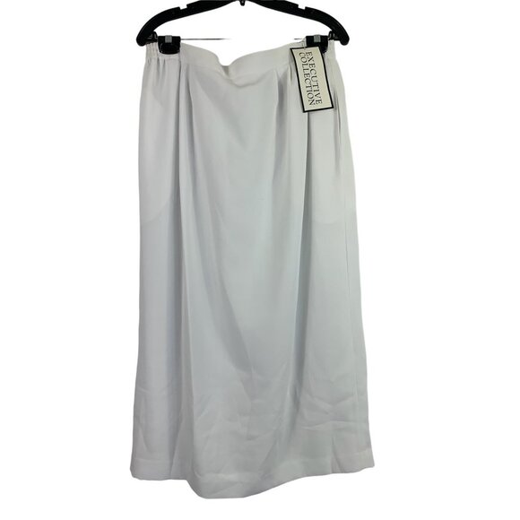 Executive Collection Women's Whistling White Skirt Set - Picture 7 of 11